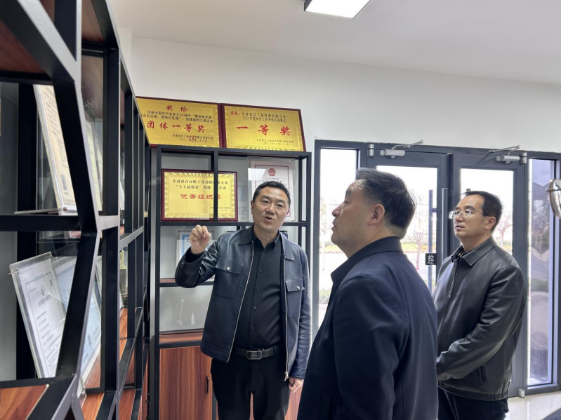慶陽市市場監(jiān)督管理局赴甘肅恒達(dá)工程檢測有限公司開展專項(xiàng)調(diào)研